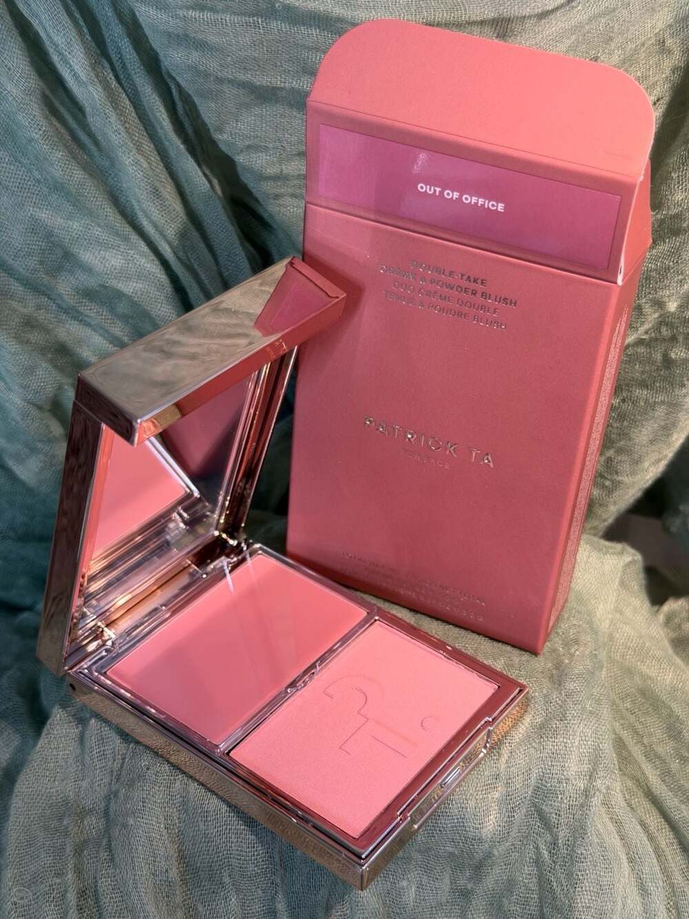 Patrick Ta Major Headlines Double-Take Crème & Powder Blush Duo in Out of Office - Picture 1 of 3